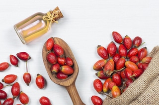 rosehip-seed-oil-for-acne